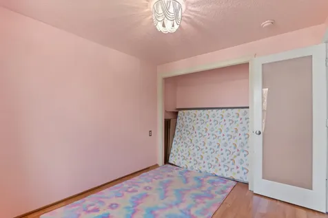 930 Hammer Street Harrisburg OR 97446