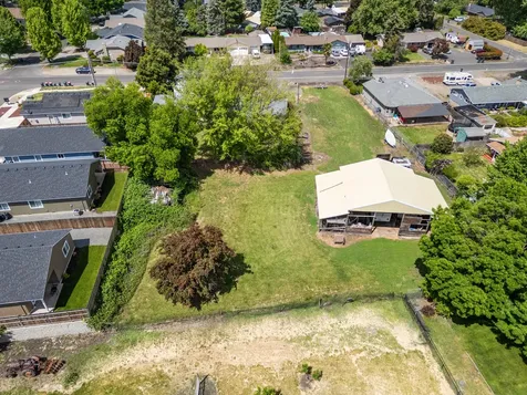 2237 Happy Valley Drive Medford OR 97501