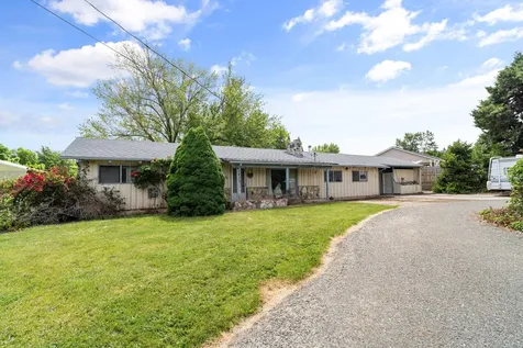 2237 Happy Valley Drive Medford OR 97501