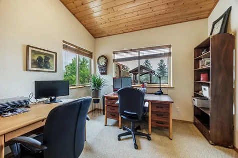 2575 E Evans Creek Road Rogue River OR 97537