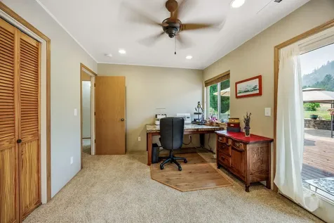 2575 E Evans Creek Road Rogue River OR 97537