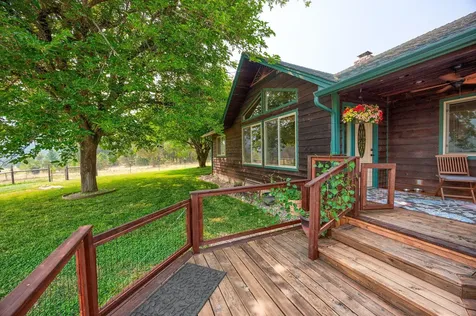2575 E Evans Creek Road Rogue River OR 97537