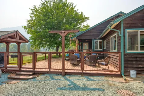 2575 E Evans Creek Road Rogue River OR 97537
