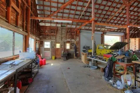 2575 E Evans Creek Road Rogue River OR 97537
