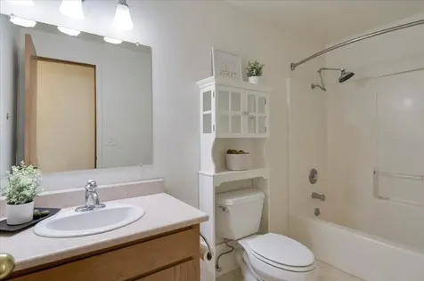 524 NW 9th Street Redmond OR 97756