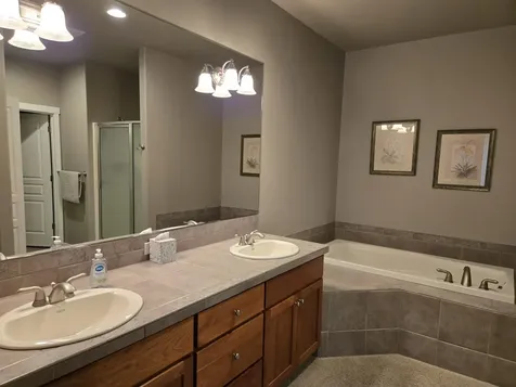 1379 Highland View Loop Redmond OR 97756