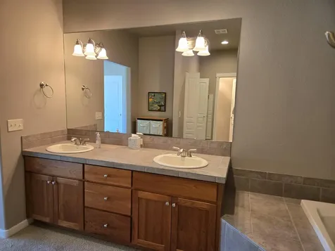 1379 Highland View Loop Redmond OR 97756