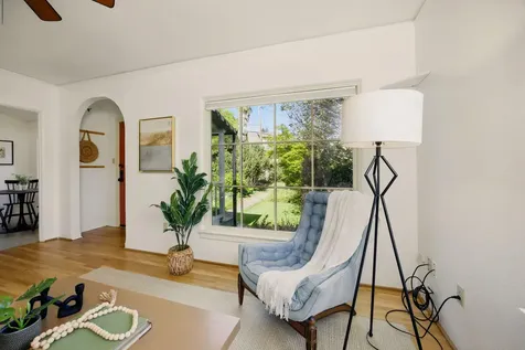 54 Gresham Street Ashland OR 97520