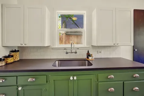 54 Gresham Street Ashland OR 97520