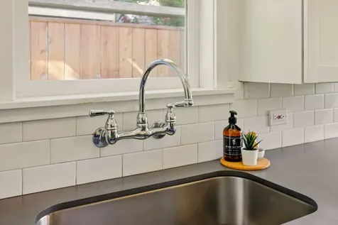 54 Gresham Street Ashland OR 97520