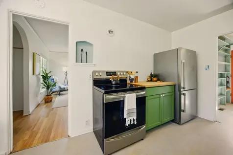 54 Gresham Street Ashland OR 97520