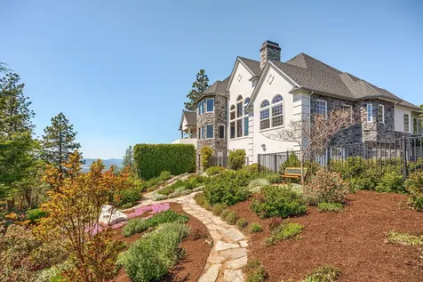 6430 Pine Ridge Drive Medford OR 97504