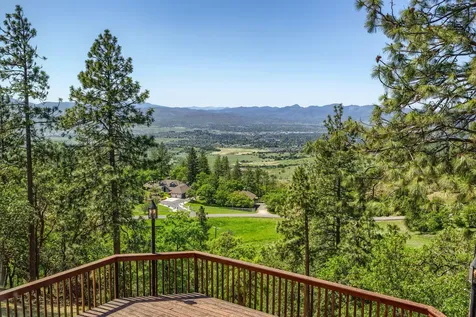 6430 Pine Ridge Drive Medford OR 97504