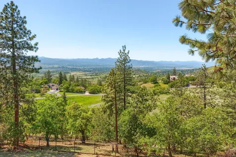 6430 Pine Ridge Drive Medford OR 97504