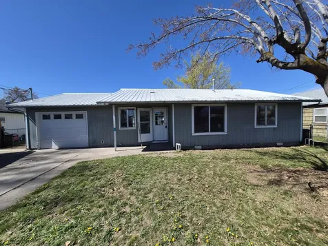 785 NW Beaver Street Prineville OR 97754