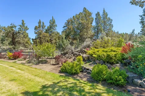 4192 NW 61st Street Redmond OR 97756