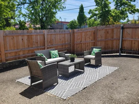 1204 W Main Street Medford OR 97501