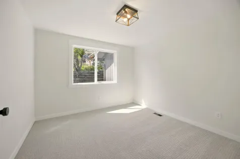 337 Taylor Street Ashland OR 97520