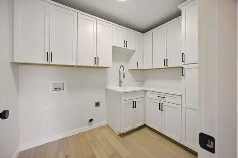 337 Taylor Street Ashland OR 97520