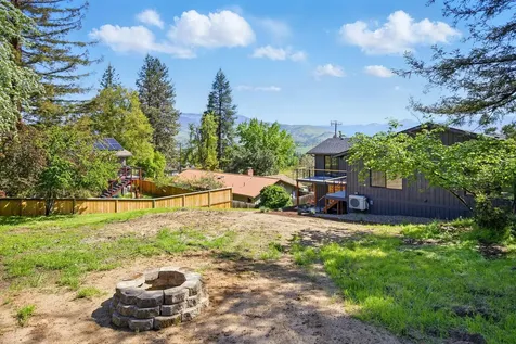 337 Taylor Street Ashland OR 97520