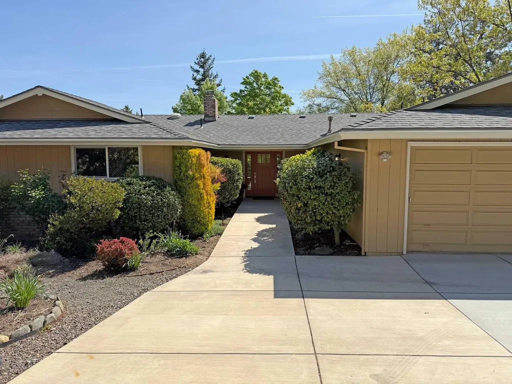 2275 Sam Evans Place Ashland OR 97520