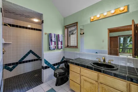 62820 Dickey Road Bend OR 97701