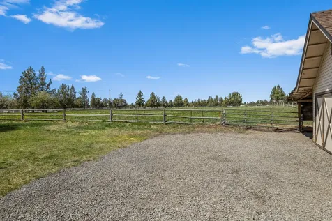 62820 Dickey Road Bend OR 97701