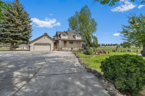 62820 Dickey Road Bend OR 97701