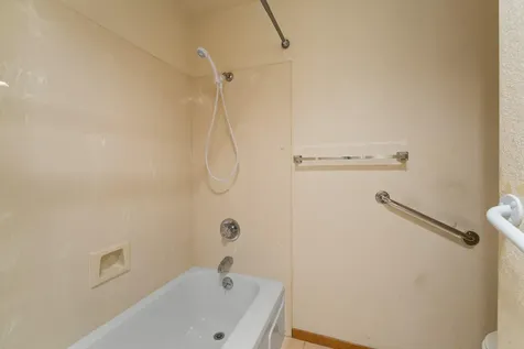 1208 SW Cottonwood Street Grants Pass OR 97526