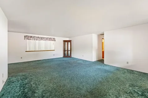 1208 SW Cottonwood Street Grants Pass OR 97526