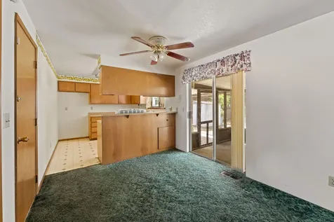 1208 SW Cottonwood Street Grants Pass OR 97526