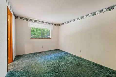 1208 SW Cottonwood Street Grants Pass OR 97526