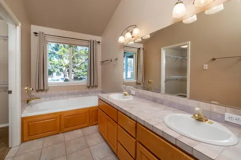 776 SE Shadowood Drive Bend OR 97702