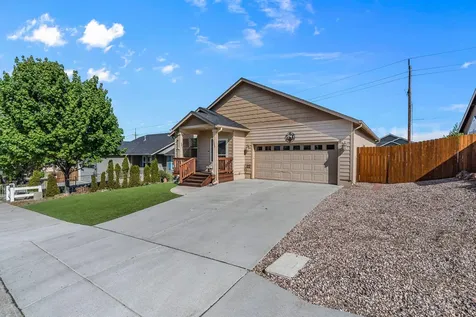 3325 SW Antler Ridge Lane Redmond OR 97756