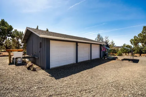 3184 SW 43rd Street Redmond OR 97756