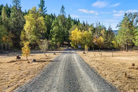 24100 E Evans Creek Road White City OR 97503