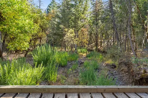 24100 E Evans Creek Road White City OR 97503
