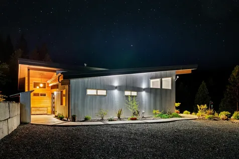 24100 E Evans Creek Road White City OR 97503