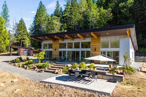 24100 E Evans Creek Road White City OR 97503