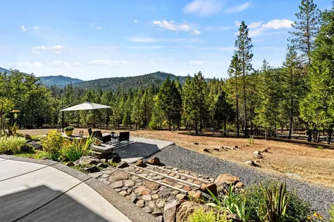 24100 E Evans Creek Road White City OR 97503