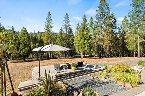 24100 E Evans Creek Road White City OR 97503