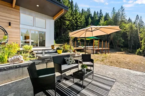 24100 E Evans Creek Road White City OR 97503