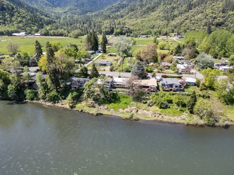 4828 Rogue River Highway Gold Hill OR 97525