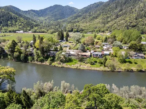 4828 Rogue River Highway Gold Hill OR 97525