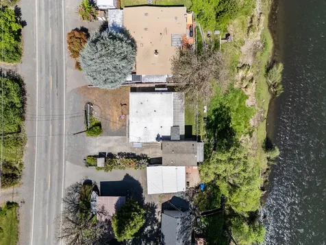 4828 Rogue River Highway Gold Hill OR 97525