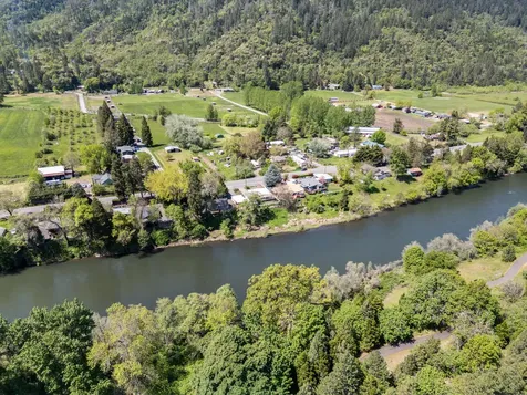 4828 Rogue River Highway Gold Hill OR 97525