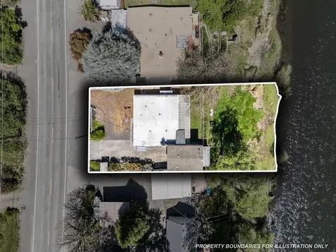 4828 Rogue River Highway Gold Hill OR 97525