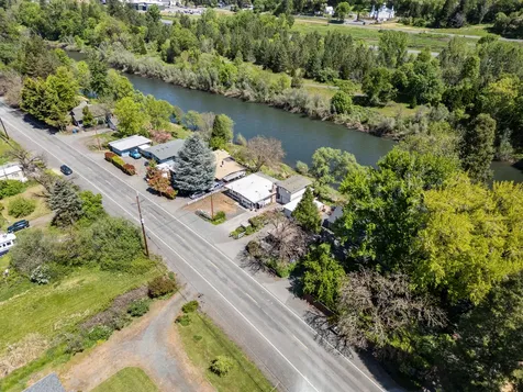 4828 Rogue River Highway Gold Hill OR 97525