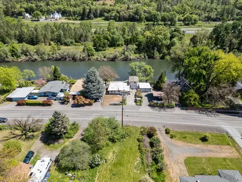 4828 Rogue River Highway Gold Hill OR 97525