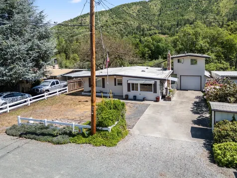4828 Rogue River Highway Gold Hill OR 97525